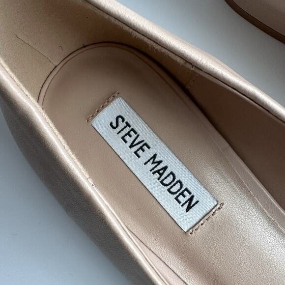 Steve Madden Beige and Black Flats - Picture 8 of 11